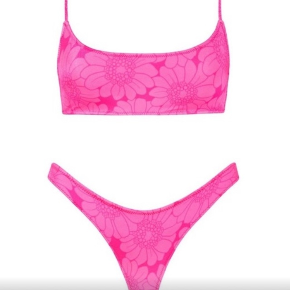 Triangl pink floral bikini